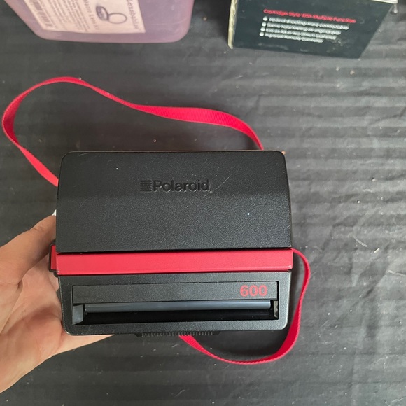 Retro Polaroid cool cam 600 red camera - Picture 3 of 5